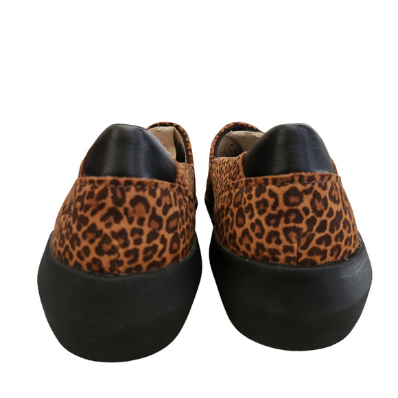 Clarks Women's Kayleigh Step Loafer, Dark Tan Cheetah Print Suede, 6 Wide - Picture 4 of 7